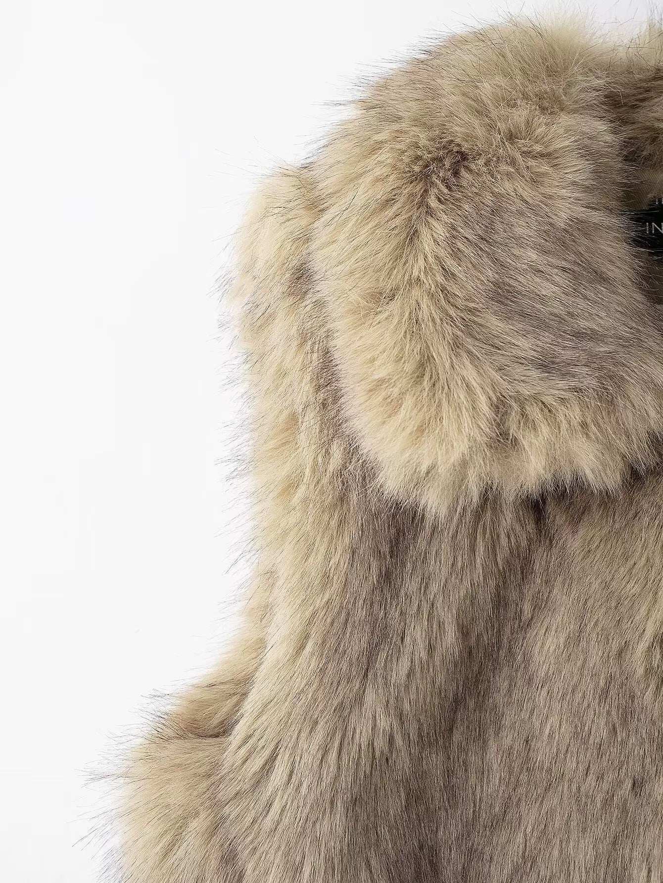 FUR VEST