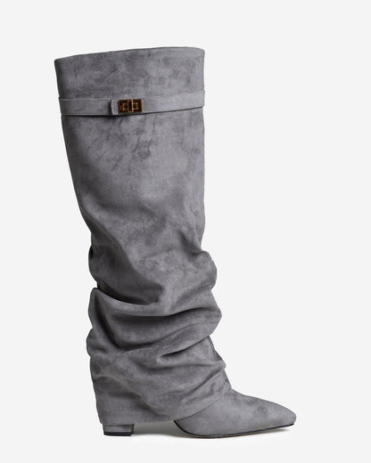 VIRAL SLOUCHY BOOTS