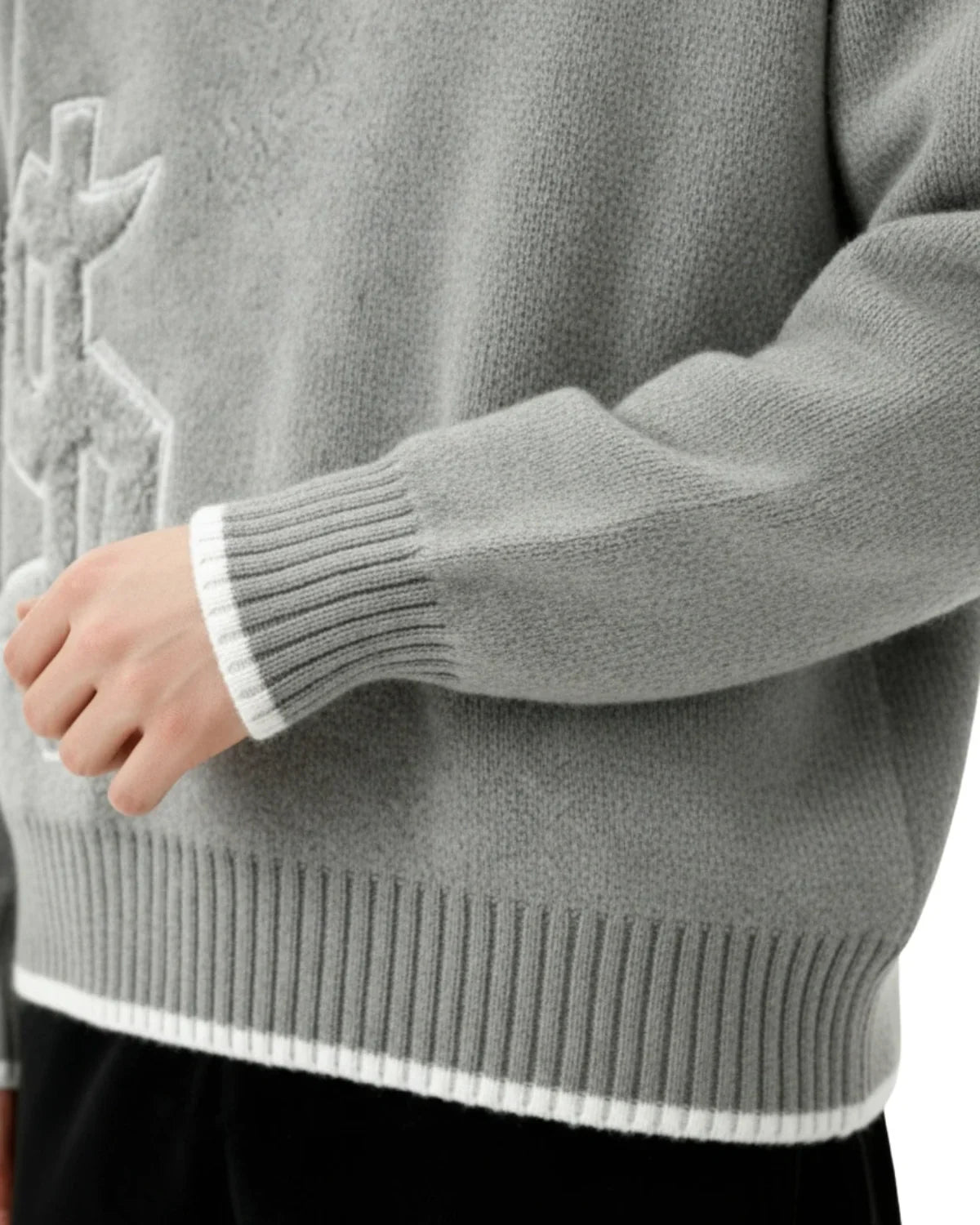 DOLLAR KNIT SWEATER